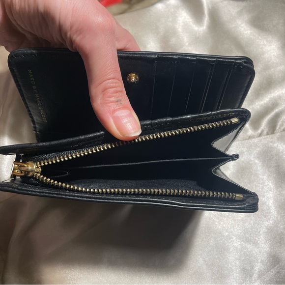 MARC BY MARC JACOBS Standard Supply Wallet - Picture 6 of 8